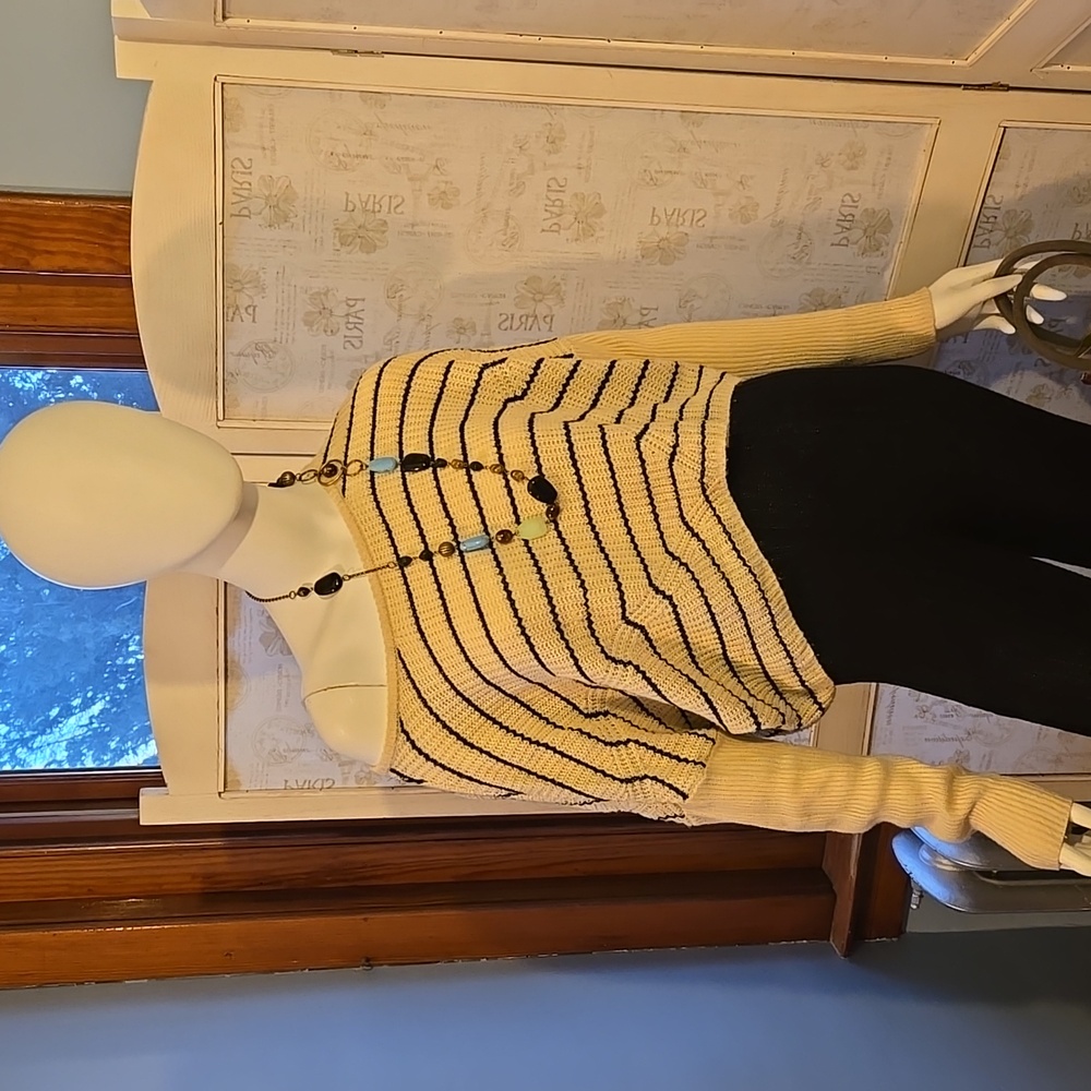 Charlotte Russe Y2K ivory/black stripe slouchy crop sweater M